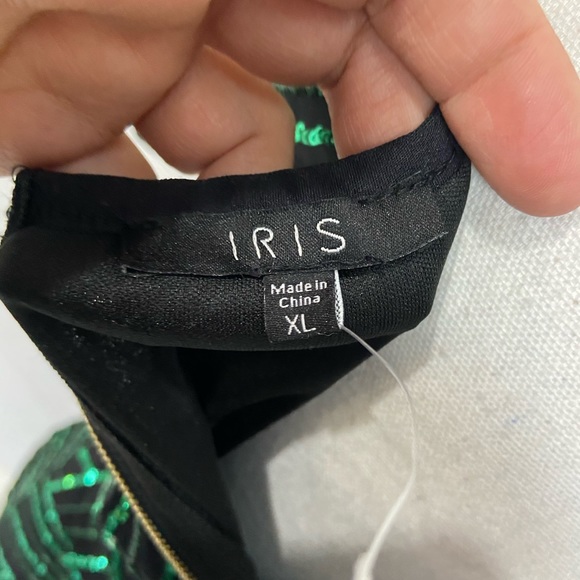 NWT Iris Black & Green Sequins Cocktail Dress - Picture 5 of 8